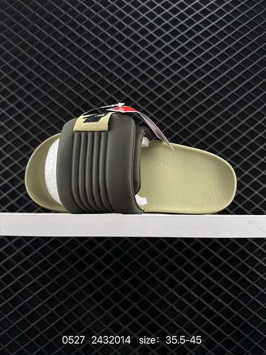 7 Nike Offcourt Adjustment Slides articoli estivi mezze misure per scarpe da uomo e da donna utilizz