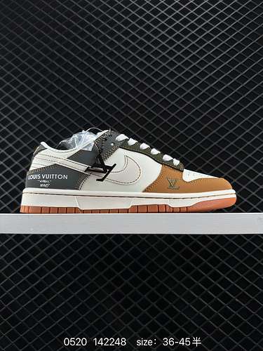 24 Livello aziendale NIKE DUNK SB LOW Abbinamento colori personalizzato Dunk SB, come suggerisce il 