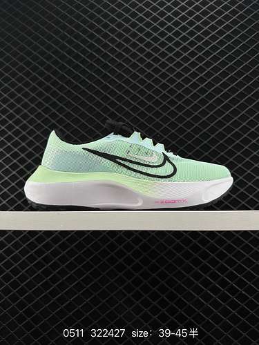 3 Nike Nk Zoom Fly Scarpe da corsa Nike super elastiche e leggere Le scarpe sono dotate di materiale