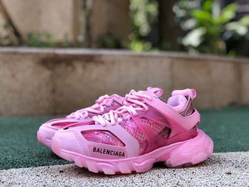 Balenciaga 30 rosa trasparente Balenciaga Triple S scarpe da papà Balenciaga