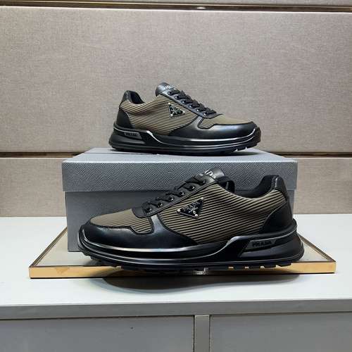 Scarpe Prada uomo Codice 0713C20 Taglia 3844