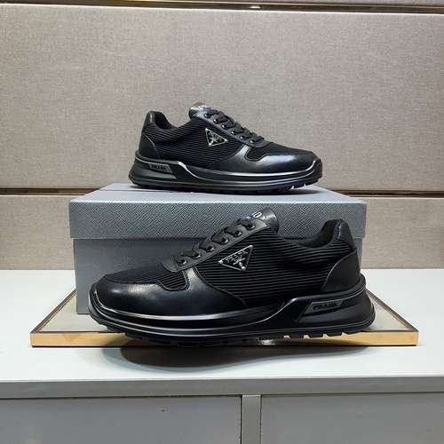 Scarpe Prada uomo Codice 0713C20 Taglia 3844