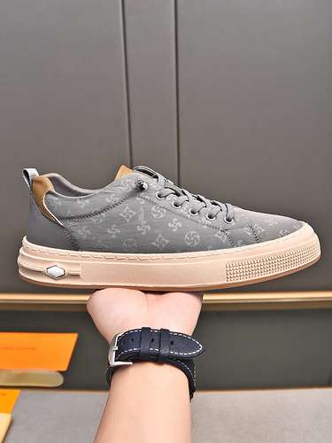 Scarpe uomo LV Codice 0708B50 Taglia 3844