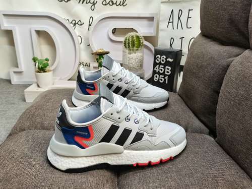 951D livello aziendale Adidas Nite Jogger 2019 Boost codice a barre tono terra Wang Jiaer modello di