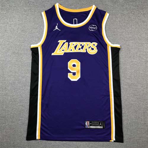 Lakers n. 9 Brownie viola