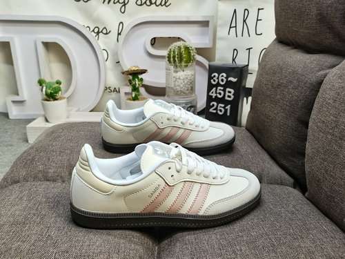 251DAdidas originali Busenitz Vulc adidas Quasi 70 anni di classici originali realizzati in pelle sc