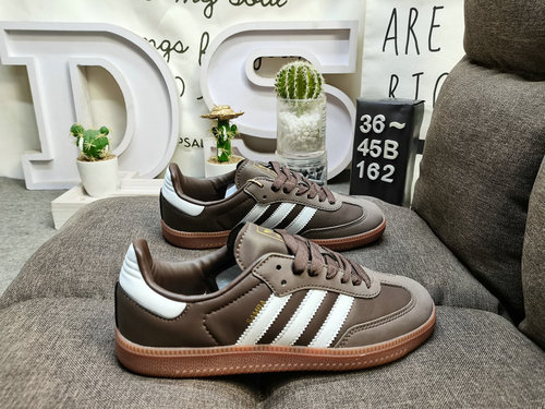 162DAdidas originali Busenitz Vulc adidas Quasi 70 anni di classici Originali realizzati in pelle sc