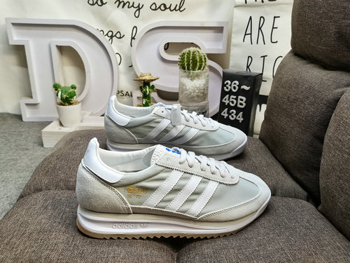 434DLa serie di sneaker retrò di Adidas è popolare in tutto il mondo Cavalcando quest'onda, il march