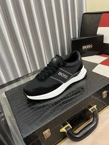 Scarpe uomo Boss Codice 0810B40 Taglia 3844