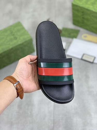 GUCCI scarpe uomo e donna Codice 0806A50 Taglia 3544 45 46 su misura