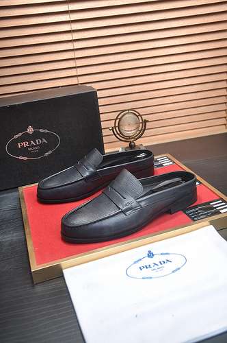 Scarpe uomo Prada Codice 0808B70 Taglia 3844 personalizzata sulla taglia 45 non rimborsabile