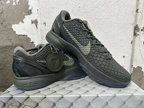 Kobe Bryant 6a generazione FTB 40485