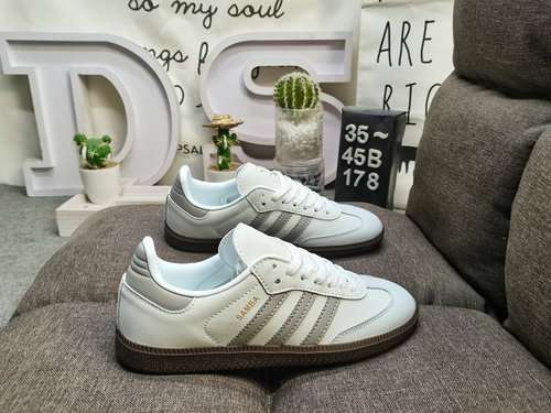 178DAdidas originali Busenitz Vulc adidas Quasi 70 anni di classici originali realizzati in pelle sc