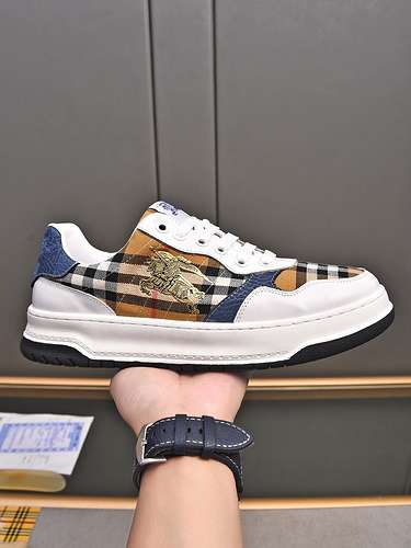 Scarpe uomo Burberry Codice 0814B30 Taglia 3844 45 personalizzate