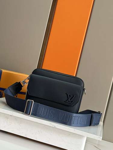 Borsa a tracolla LOUIS VUITTON Borsa da uomo LV Borsa a tracolla LV Louis Vuitton adotta pelle origi