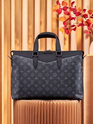 Valigetta LOUIS VUITTON Borsa da uomo LV Borsa a tracolla LV Louis Vuitton adotta tela originale di 