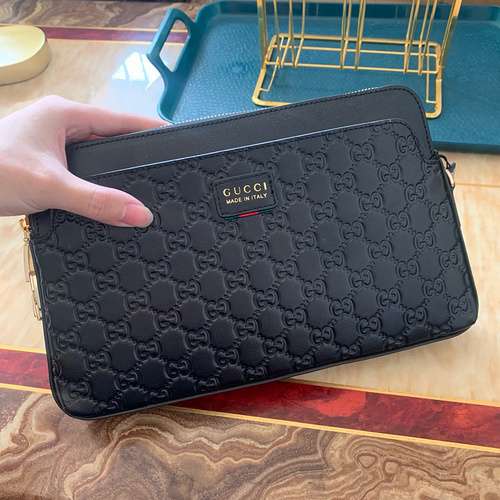 Borsa GUCCI Borsa da uomo Gucci Borsa Gucci realizzata in pelle originale importata Consegna di alta