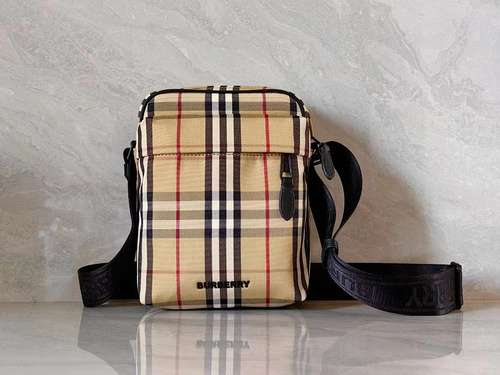 Borsa a tracolla Burberry Borsa da uomo Burberry Borsa a tracolla Burberry importata toplevel origin