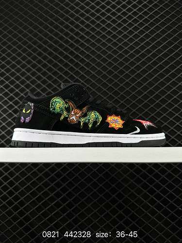 Le scarpe Nike SB Dunk Low Halloween sono ricoperte da vari mostri e demoni in stile graffiti che se