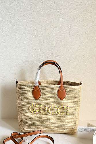 Borsa GUCCI Borsa da donna Gucci Borsa a tracolla Gucci realizzata in materiale intrecciato original