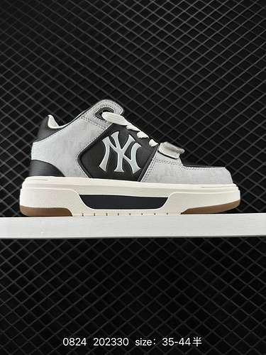 MLB Chunky Liner 24SS taglio basso New York Yankees retro inciso modello scuro scarpe vintage alla m