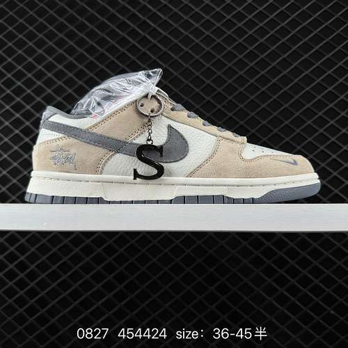 2 Le scarpe da ginnastica Nike Dunk Low Retro sono classiche scarpe da ginnastica retrò Come una cla