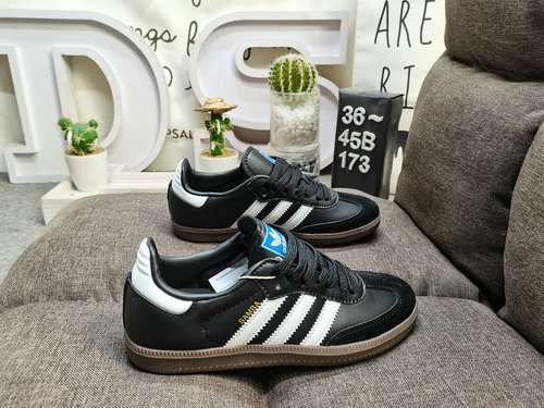 173DAdidas Originals Busenitz Vulc adidas classic Originals di quasi 70 anni fa sono realizzati in v