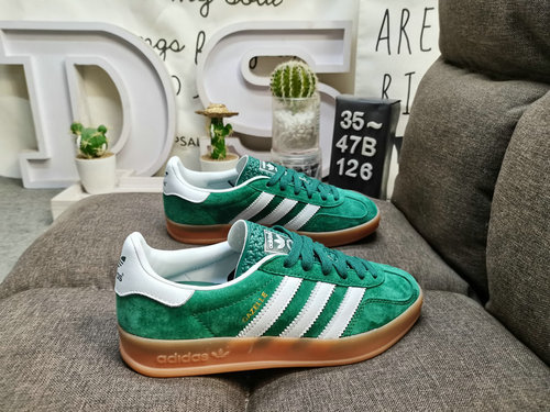 126D livello aziendale autentico mezza taglia adlidas originali Gazelle Indoor scarpe da tavola bass