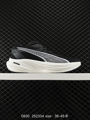 Puma Deviate NITRO Elite Mag Max 7 Puma Deviate Elite Mag Max Scarpe da corsa a taglio basso Nitroge