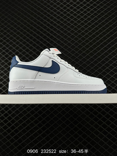 La scarpa da tavola sportiva casual versatile Nike AIR FORCE 7 Air Force One con top basso e prestaz