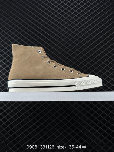 3 Converse Chuck 97s scamosciata Converse must have ufficiale autunno e inverno Il materiale scamosc