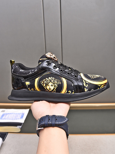 Scarpa da uomo Versace codice 9B3 taglia 38444 personalizzata