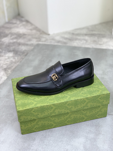 Scarpa uomo Gucci codice 626B4 Taglia394 3846 personalizzata