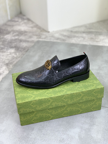 Scarpa uomo Gucci codice 626B4 Taglia394 3846 personalizzata