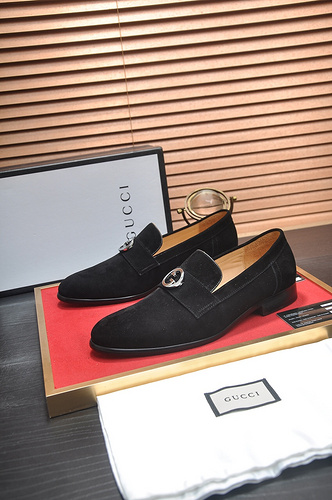 Scarpe uomo Gucci codice 88B9 Taglia3844 4 4 personalizzata