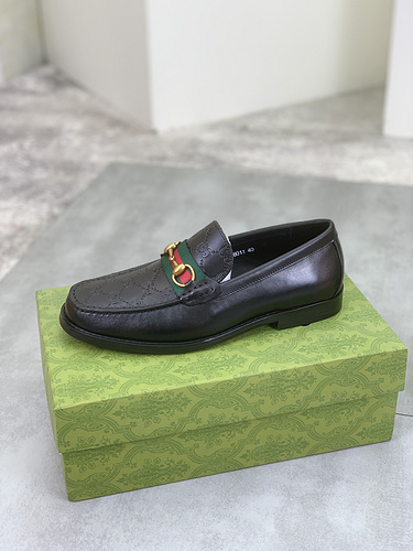 Scarpe uomo Gucci codice 93B7 Taglia38444 personalizzate