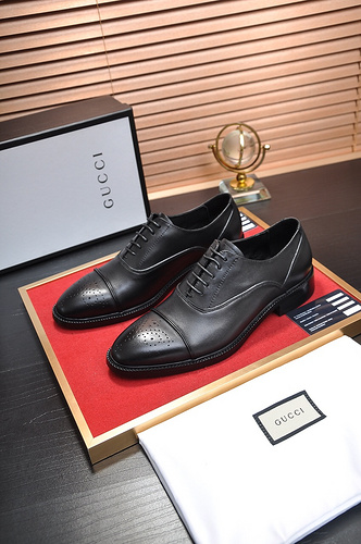 Scarpe da uomo Gucci Codice 68B6 Taglia38444 Personalizzata Non rimborsabile