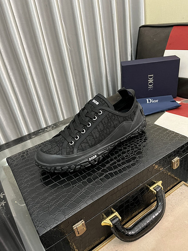 Scarpa da uomo Dior codice 93B taglia 3844