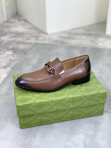 Scarpa uomo Gucci codice 87B8 Taglia3844