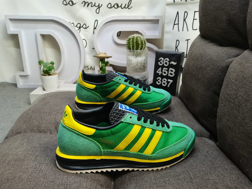 387D La serie di scarpe sportive retrò Adidas è popolare in tutto il mondo Cavalcando quest'onda, il