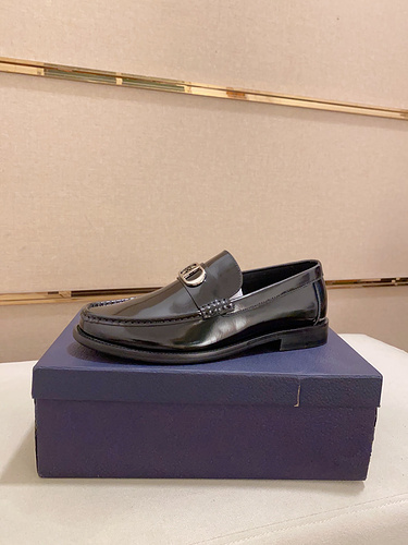 Le scarpe da uomo Dior codice 24C La taglia 3844 possono essere personalizzate 4