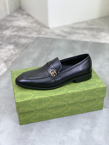 Scarpa uomo Gucci codice 626B4 Taglia394 3846 personalizzata