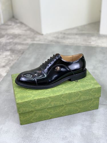 Scarpe uomo Gucci codice 93C Taglia38444 personalizzate