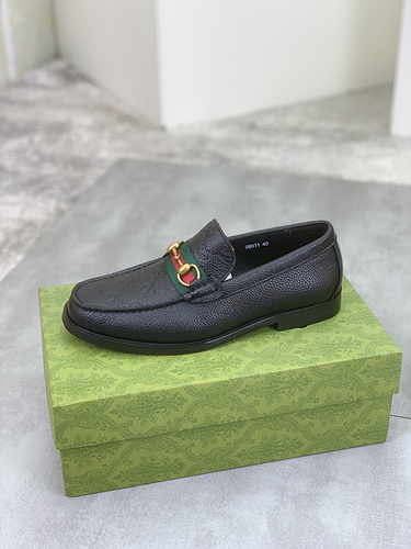 Scarpe uomo Gucci codice 93B7 Taglia38444 personalizzate