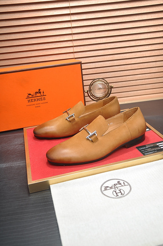 Le scarpe da uomo Hermes codice 2C2 Taglia38444 possono essere personalizzate