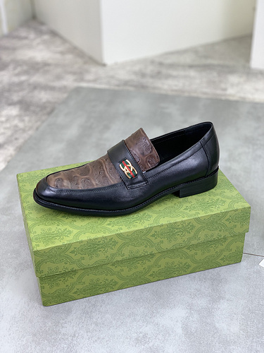 Scarpa uomo Gucci codice 96B8 Taglia3844