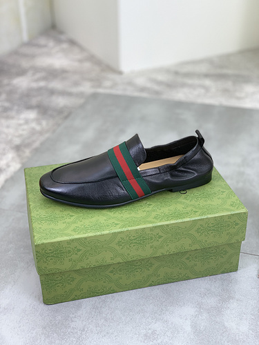 Scarpa uomo Gucci codice 626B9 Taglia3844