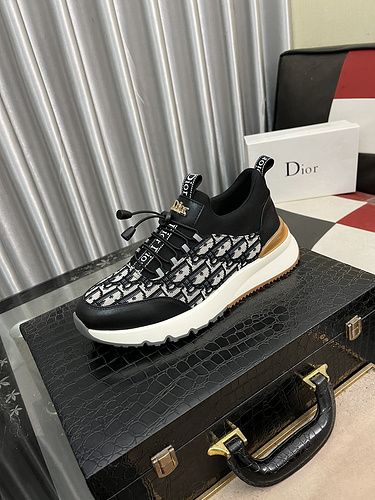 Scarpa da uomo Dior codice 92B taglia 3844