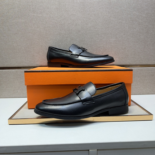 Scarpa uomo Hermes codice 64B8 Taglia3844