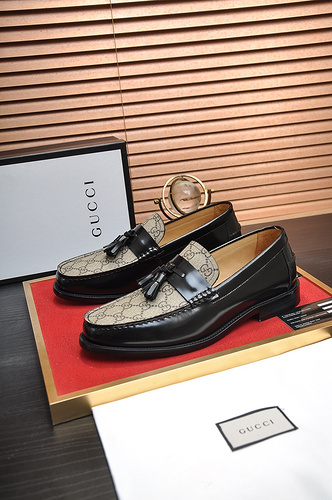 Codice scarpa uomo Gucci 76C2 Taglia38444 personalizzabile